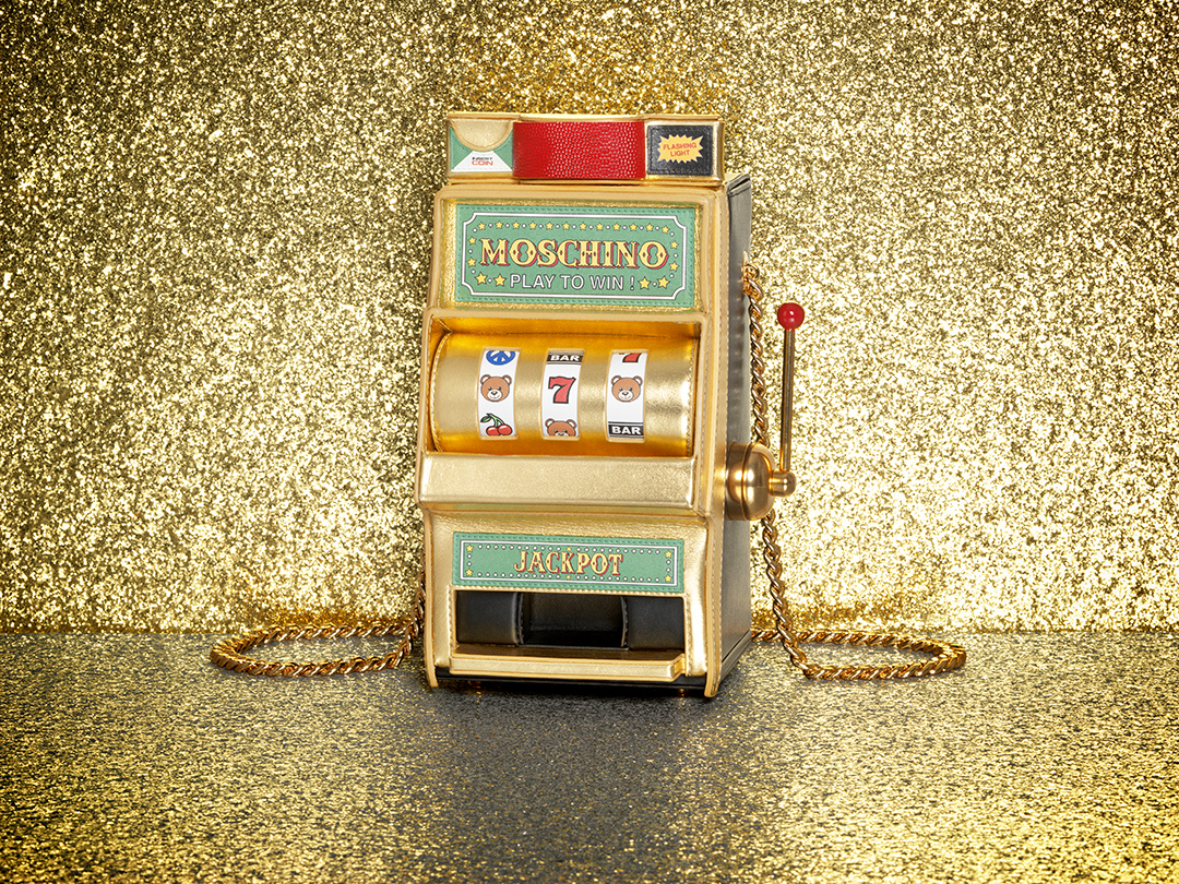 copyright Oriani & Origone - Moschino