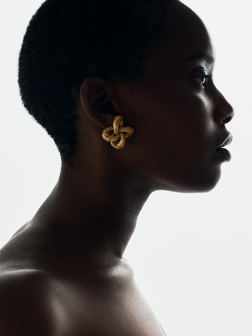 copyright Nadine Ottawa - Harry Hofmann Jewelry