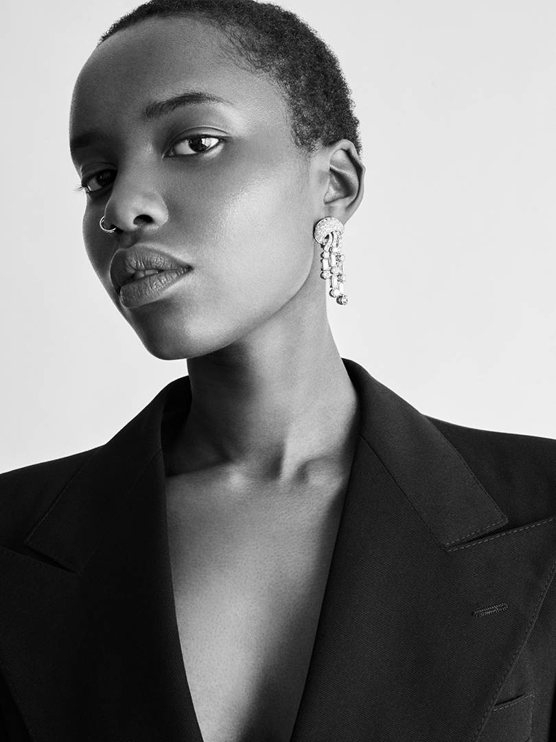 copyright Nadine Ottawa - Harry Hofmann Jewelry