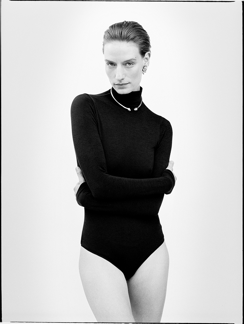 copyright Nadine Ottawa - Veronika