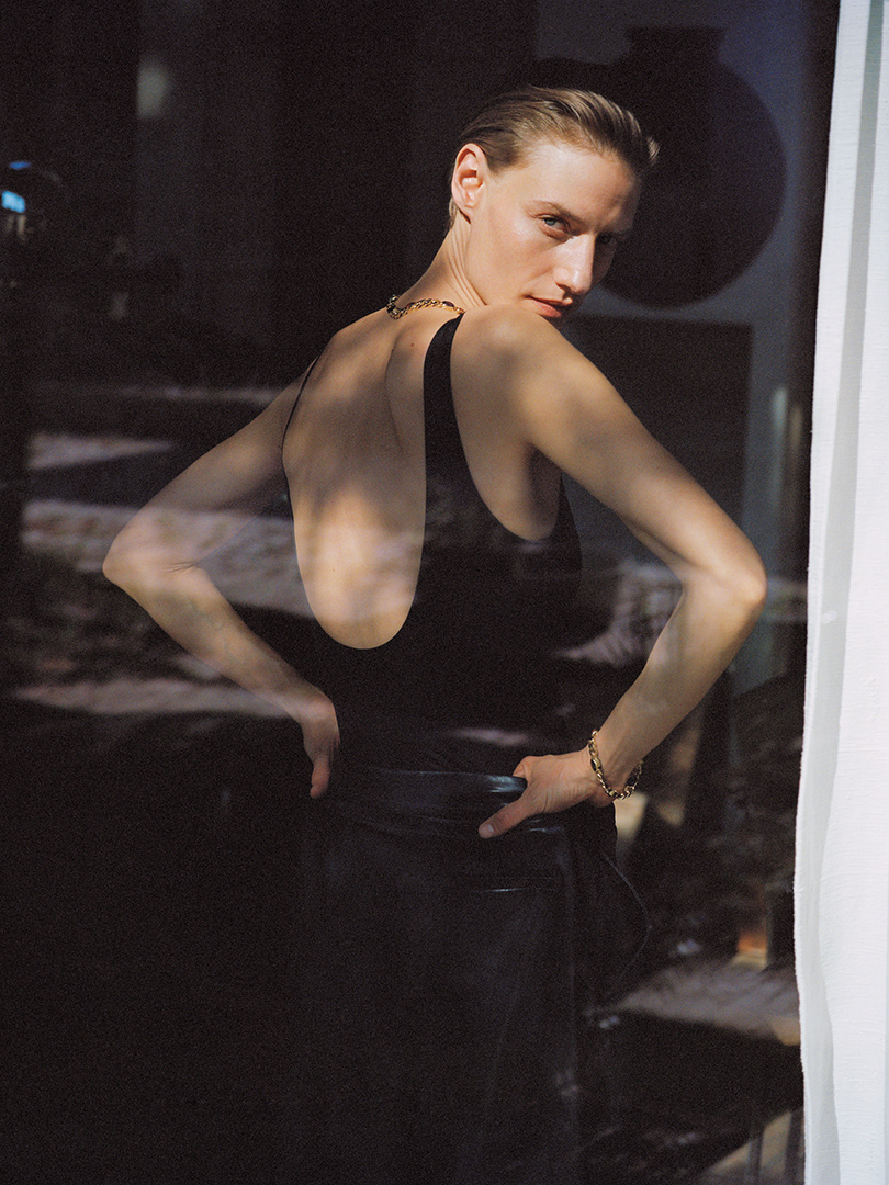 copyright Nadine Ottawa - 