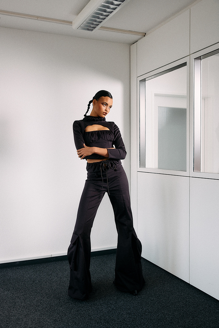 copyright Moritz Schermbach - Jill Bloch – About Waves and Circles