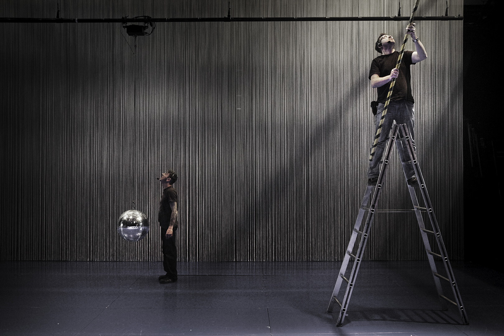 copyright Sylvan Müller - Luzerner Theater “Danach – Dahinter”